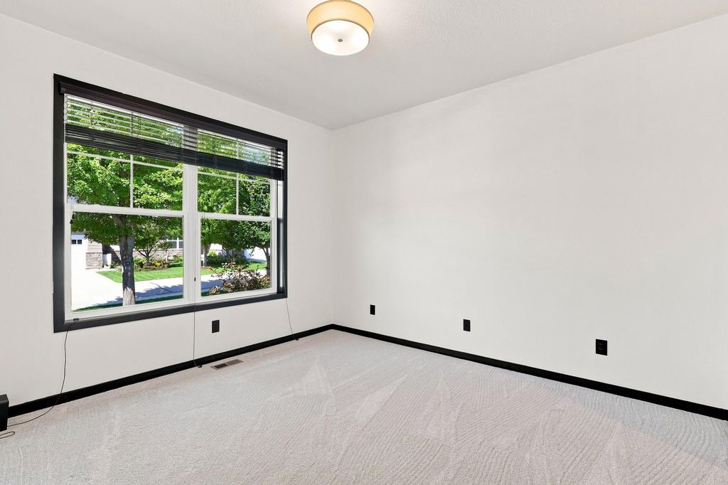 8652 Lake Riley Drive, Chanhassen, MN 55317 — photo 4
