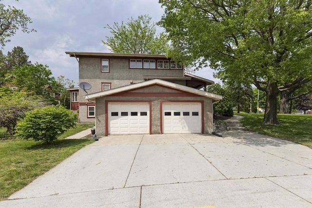 916 Whitewater AVENUE, Fort Atkinson, WI 53538