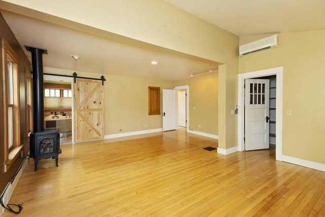916 Whitewater AVENUE, Fort Atkinson, WI 53538