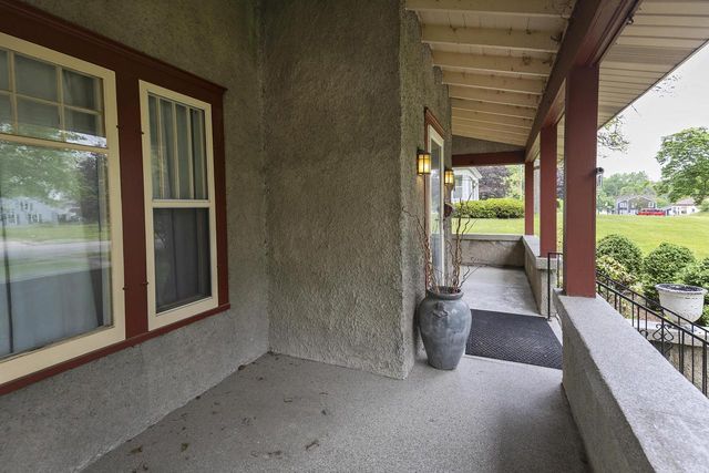 916 Whitewater AVENUE, Fort Atkinson, WI 53538