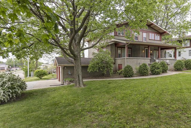 916 Whitewater AVENUE, Fort Atkinson, WI 53538
