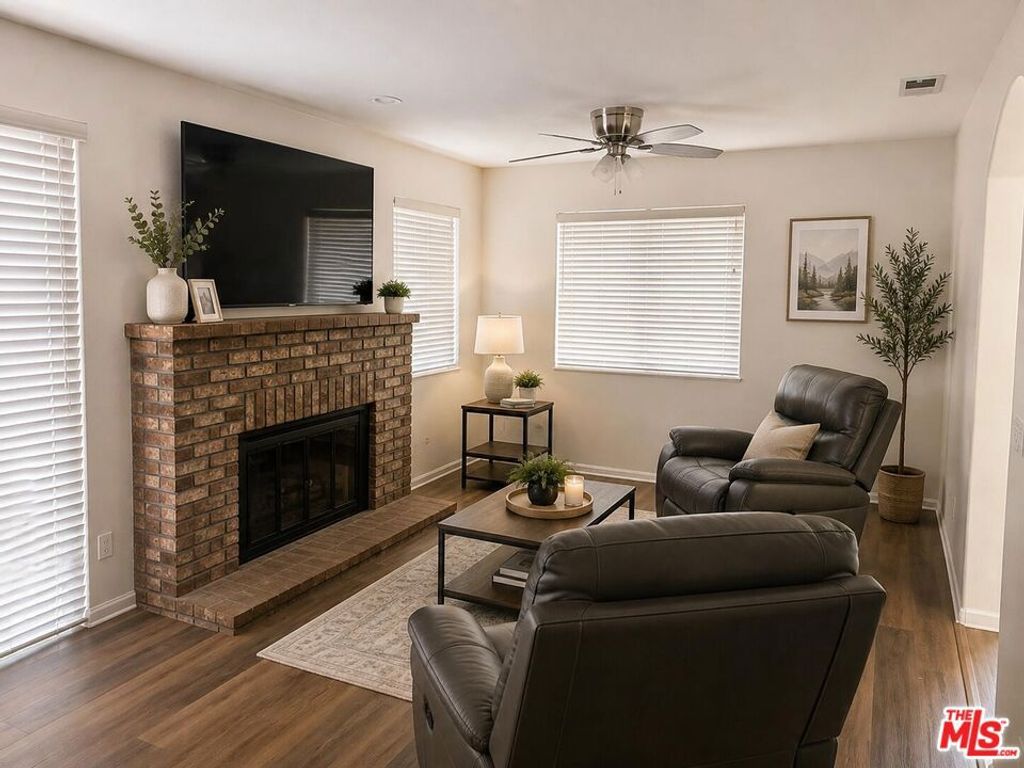 Image 5 of property listing at 1713 Twin Lakes Road, Wrightwood, CA 92397