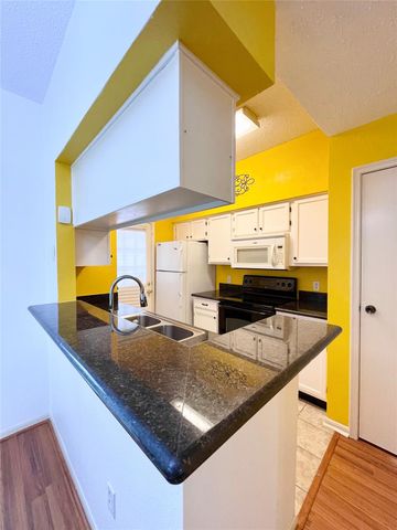7575 Cambridge Street 502, Houston, TX 77054