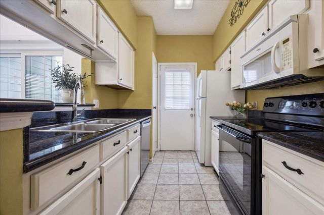 7575 Cambridge Street 502, Houston, TX 77054