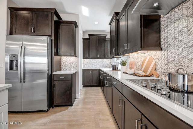 43446 N HINOKI Street, San Tan Valley, AZ 85140