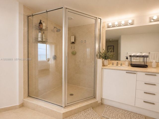 16699 Collins Ave 2301, Sunny Isles Beach, FL 33160