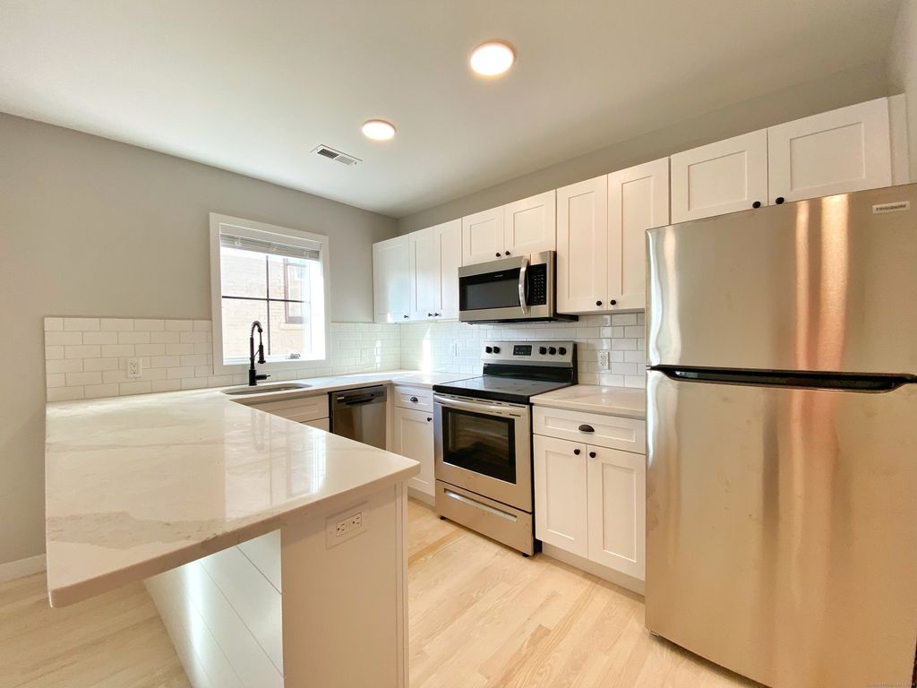 7 Wall Street 1, Norwalk, CT 06850