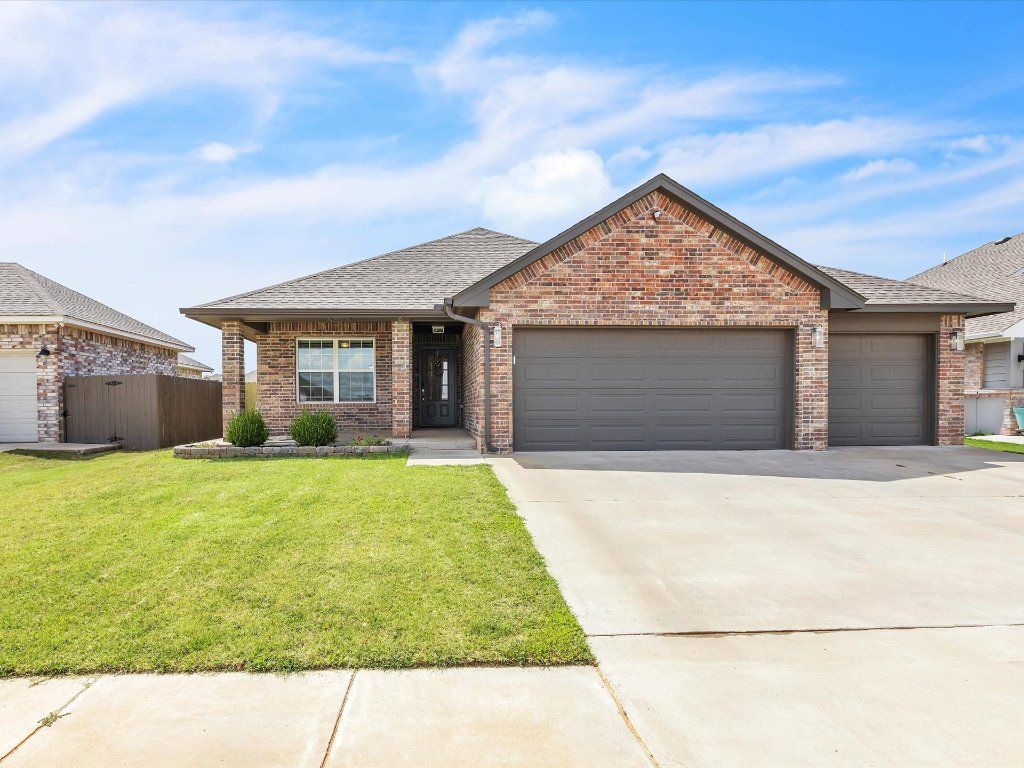 3509 Sawtooth Ridge Drive, Yukon, OK 73099