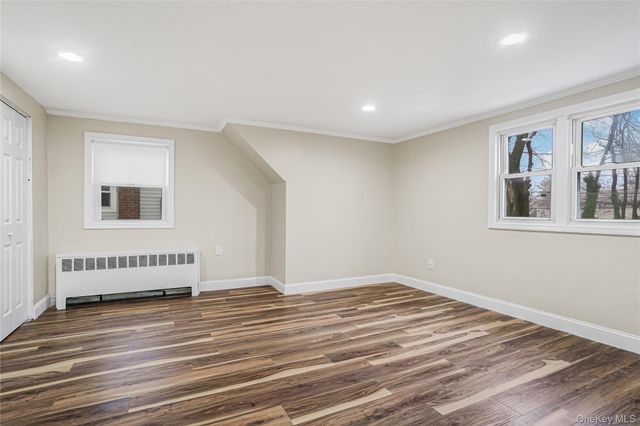 104 Radcliff Drive, East Norwich, NY 11732