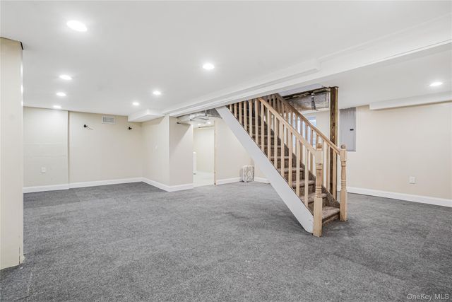 104 Radcliff Drive, East Norwich, NY 11732