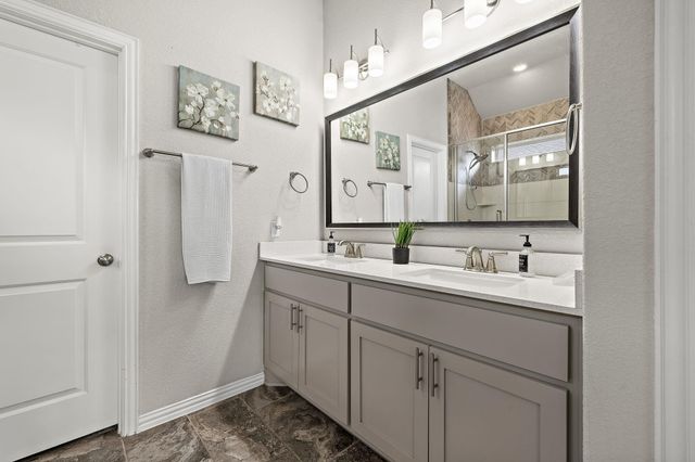 202 Simmental LOOP, Hutto, TX 78634