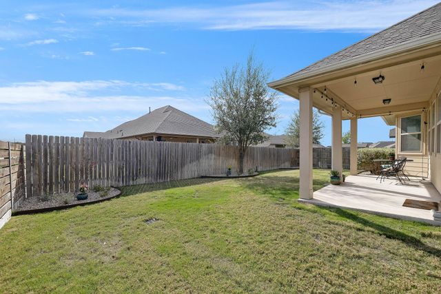 202 Simmental LOOP, Hutto, TX 78634