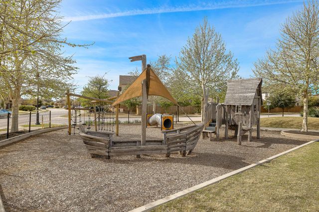 202 Simmental LOOP, Hutto, TX 78634