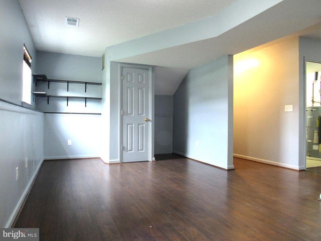 93 MIDNOON DR, Martinsburg, WV 25404