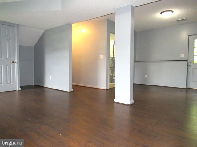 93 MIDNOON DR, Martinsburg, WV 25404