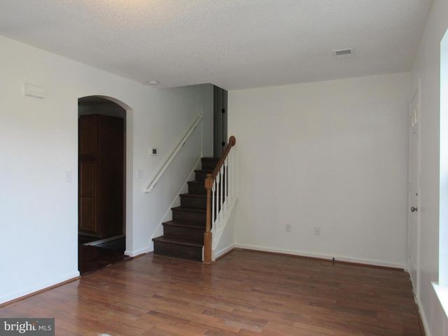 93 MIDNOON DR, Martinsburg, WV 25404