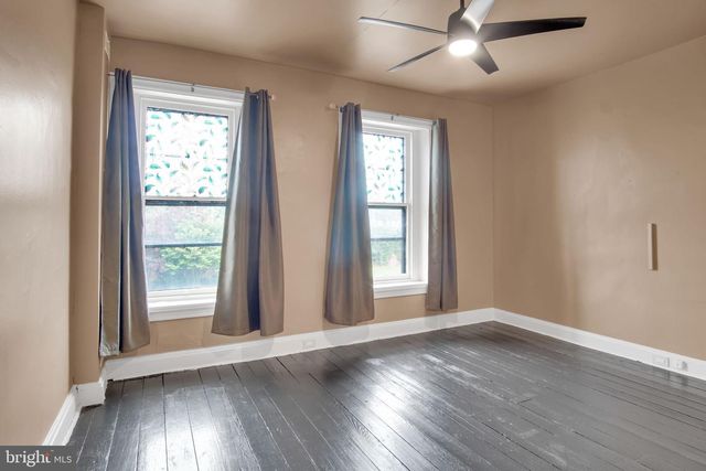 542 RACE ST, Harrisburg, PA 17104