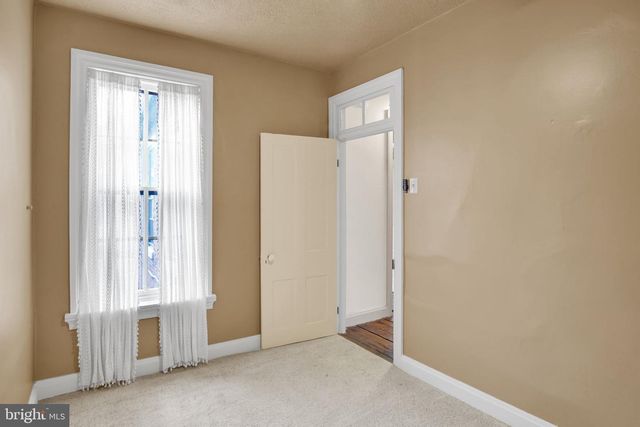 542 RACE ST, Harrisburg, PA 17104