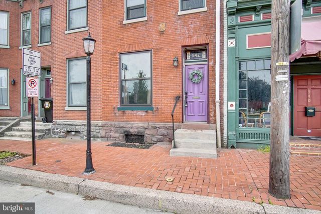 542 RACE ST, Harrisburg, PA 17104