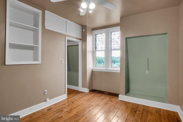 542 RACE ST, Harrisburg, PA 17104