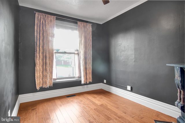 542 RACE ST, Harrisburg, PA 17104