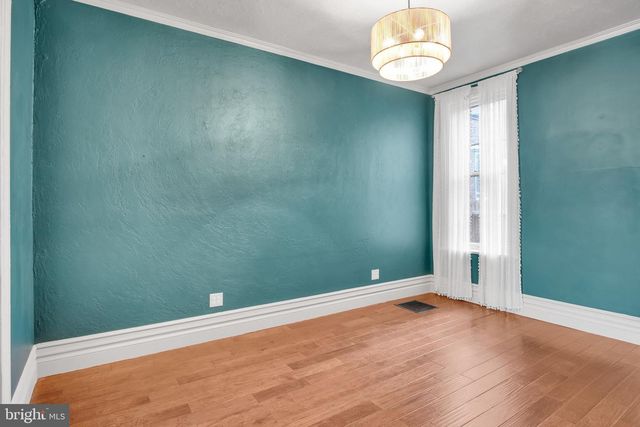 542 RACE ST, Harrisburg, PA 17104