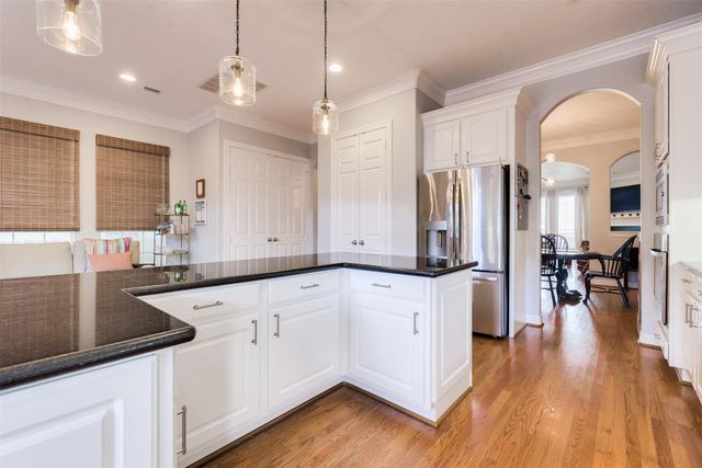 1504 W 23rd Street B, Houston, TX 77008