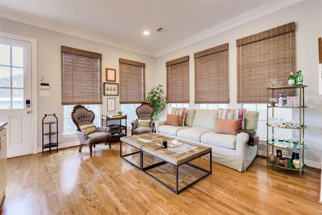 1504 W 23rd Street B, Houston, TX 77008