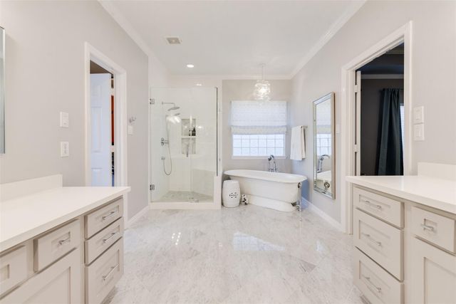 1504 W 23rd Street B, Houston, TX 77008