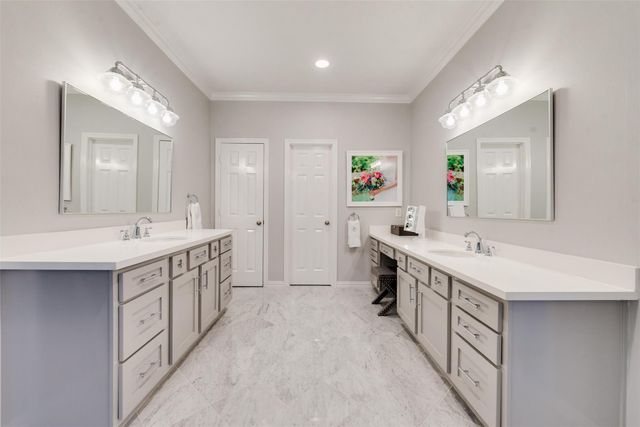 1504 W 23rd Street B, Houston, TX 77008