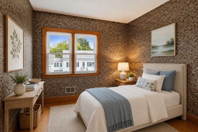 20 Greenwood Road, Peabody, MA 01960