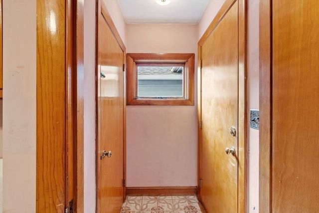 20 Greenwood Road, Peabody, MA 01960