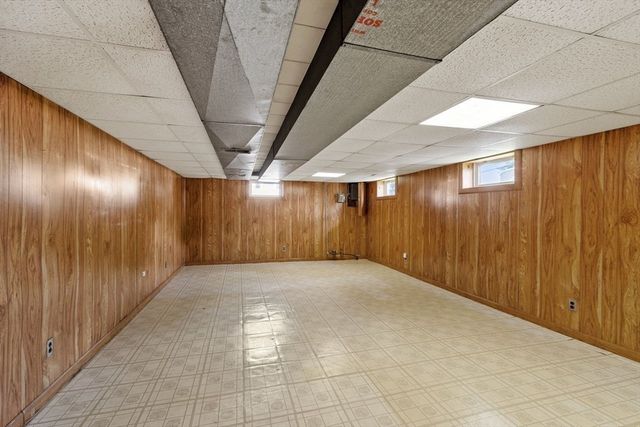 20 Greenwood Road, Peabody, MA 01960
