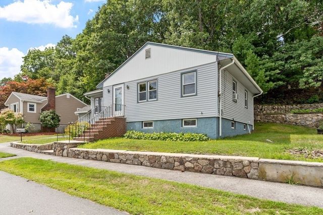 20 Greenwood Road, Peabody, MA 01960