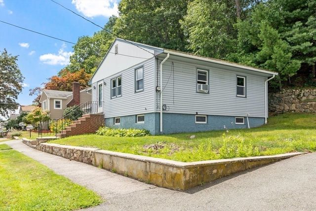 20 Greenwood Road, Peabody, MA 01960