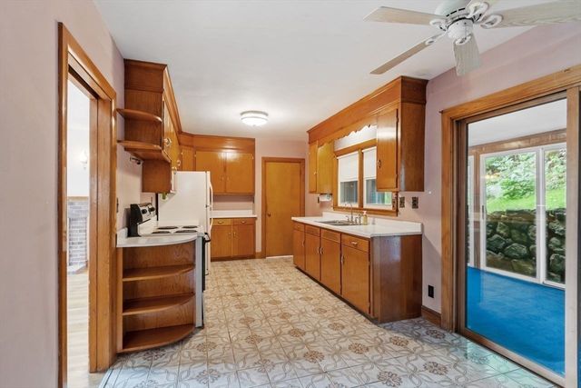 20 Greenwood Road, Peabody, MA 01960