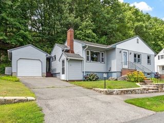20 Greenwood Road, Peabody, MA 01960