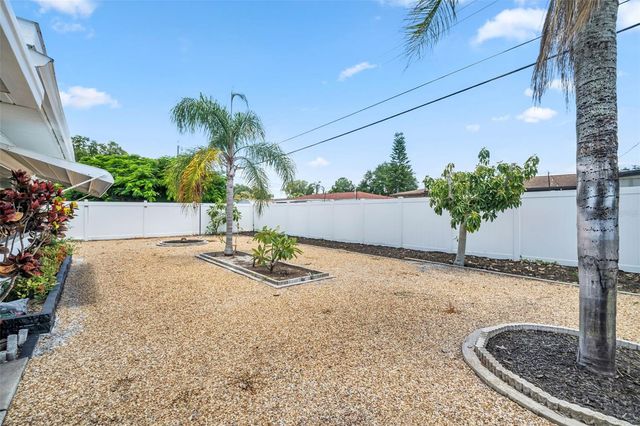 2301 WHITMAN STREET, Clearwater, FL 33765