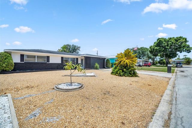 2301 WHITMAN STREET, Clearwater, FL 33765