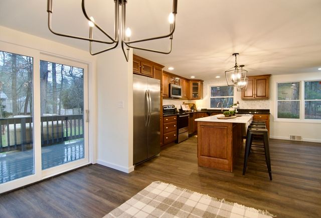 12 Rose Cir, Hampden, MA 01036