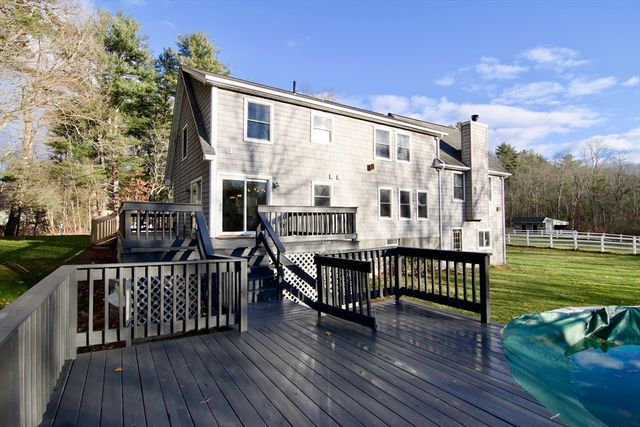 12 Rose Cir, Hampden, MA 01036