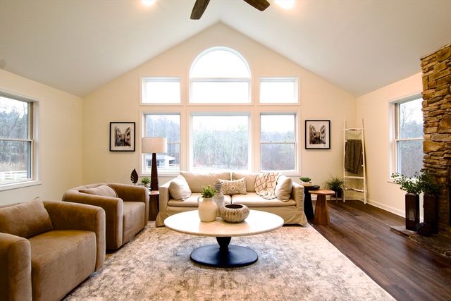 12 Rose Cir, Hampden, MA 01036