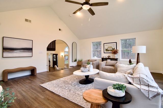 12 Rose Cir, Hampden, MA 01036