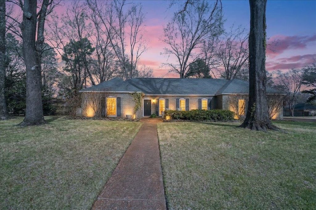 1831 RIVER VALLEY DR, Germantown, TN 38138