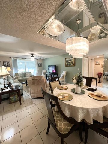 6698 10th Ave N Avenue N 106, Greenacres, FL 33467