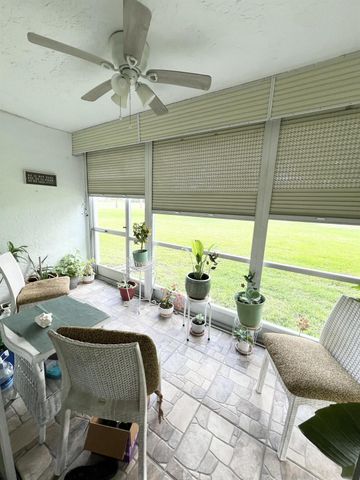 6698 10th Ave N Avenue N 106, Greenacres, FL 33467