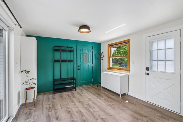 1030 Adelmann AVENUE, Brookfield, WI 53045