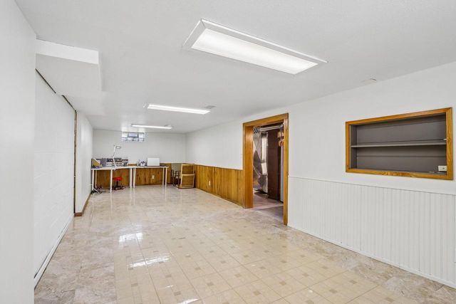 1030 Adelmann AVENUE, Brookfield, WI 53045