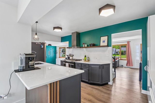 1030 Adelmann AVENUE, Brookfield, WI 53045