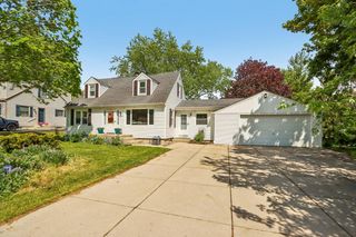 1030 Adelmann AVENUE, Brookfield, WI 53045